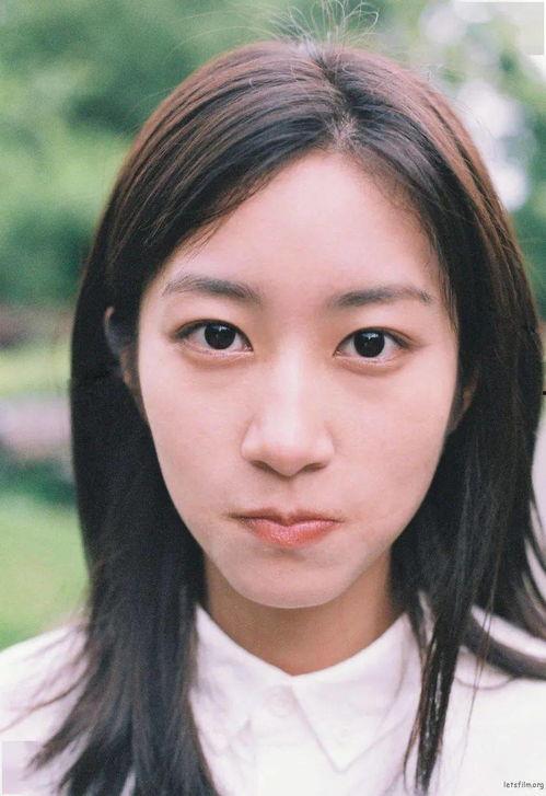 吃瓜少女七七,揭秘娱乐圈背后的故事