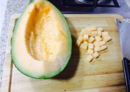 我吃哈密瓜,尽享夏日清新滋味