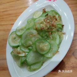 成都早上吃瓜图,市民图鉴生活美好瞬间