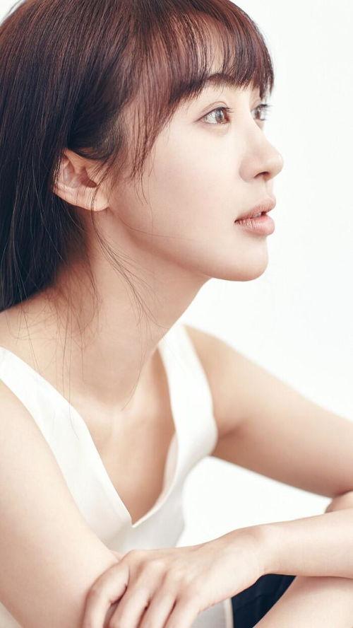 杨颖吃瓜流口水,口水直流，美食诱惑引关注